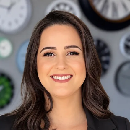 Anna Cláudia Pereira Queiroz, advogada